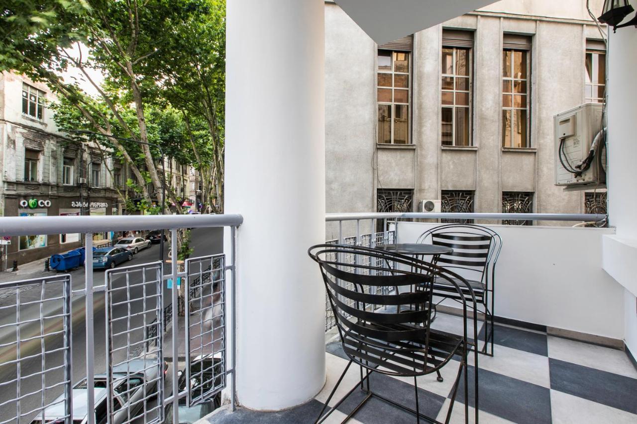 Apartment Sweet 8 Vip At Freedom Square
